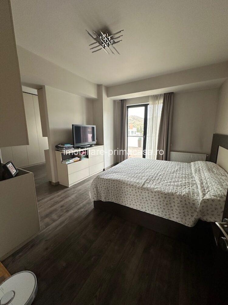 PENTHOUSE zona CENTRU VECHI mobilat si utilat complet! - imagine 2