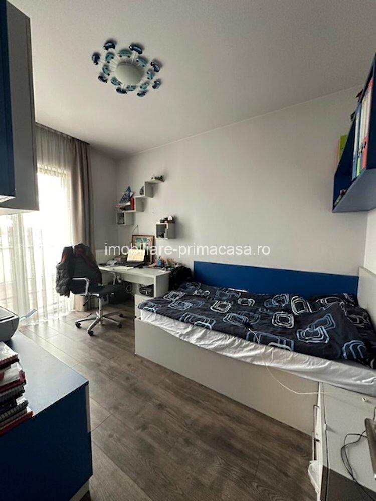 PENTHOUSE zona CENTRU VECHI mobilat si utilat complet! - imagine 28