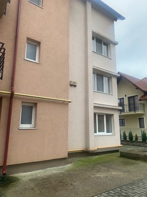 BLOC nou zona de case 3 camere mobilat si utilat!