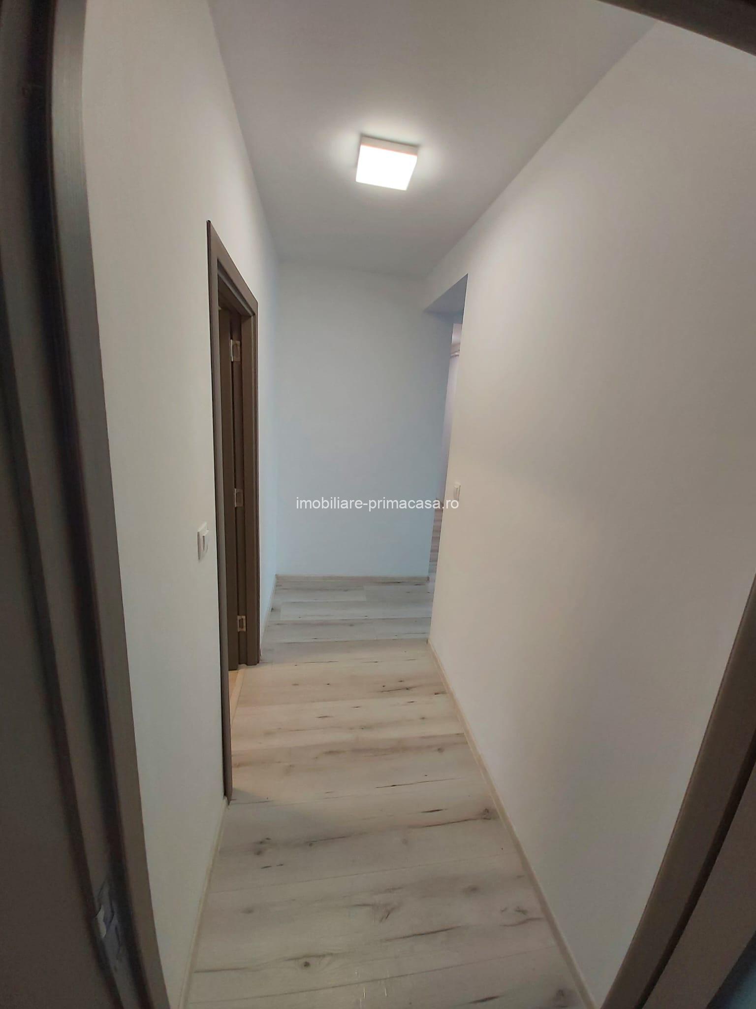 BRANDUSELOR 3camere decomandate etaj1, terasa, finisat, 2parcari! - imagine 17