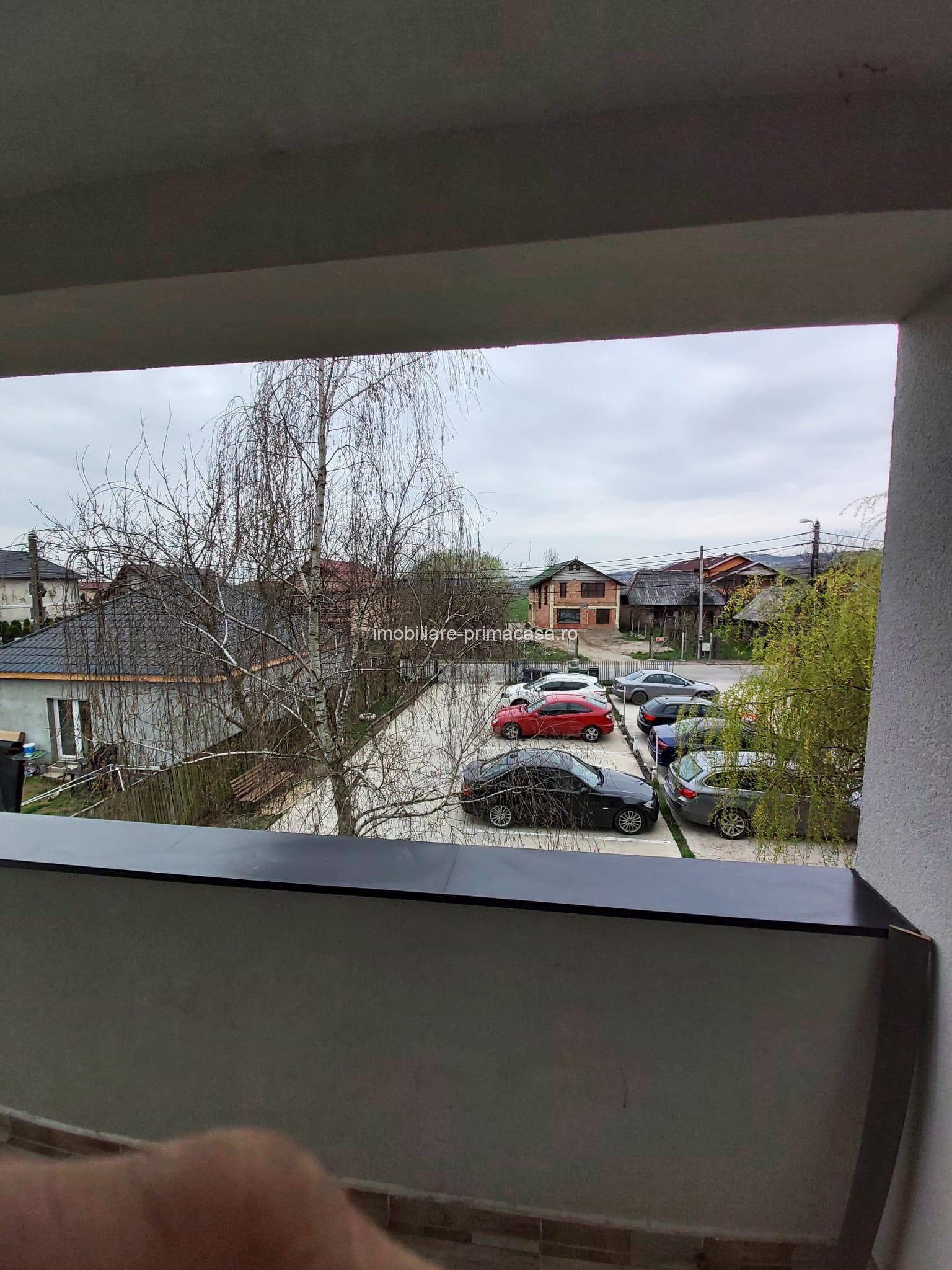 BRANDUSELOR 3camere decomandate etaj1, terasa, finisat, 2parcari! - imagine 3