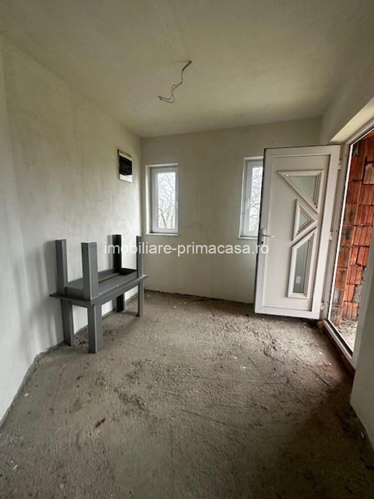 SATU NOU DE JOS, casa D+P+E 300mp , cu teren 21ari! - imagine 31
