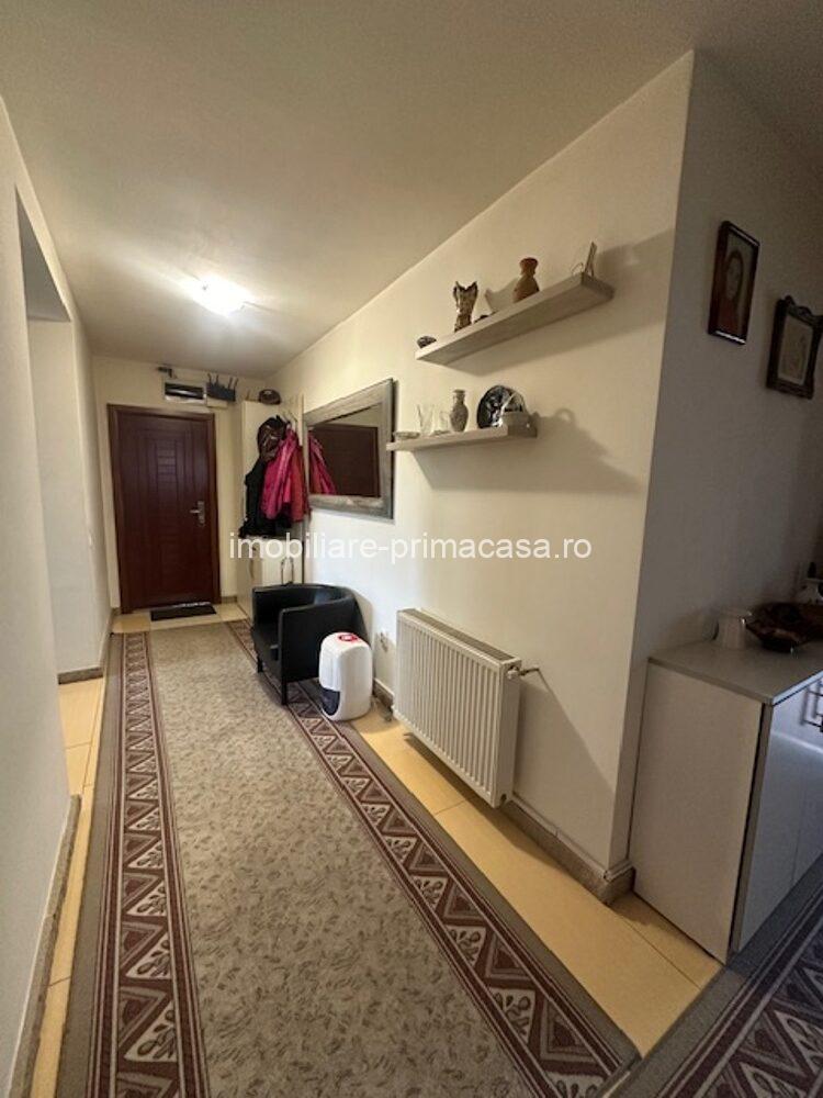 VICTORIEI (Marul de Aur) 3camere spatioase, loc parcare exterioara! - imagine 2