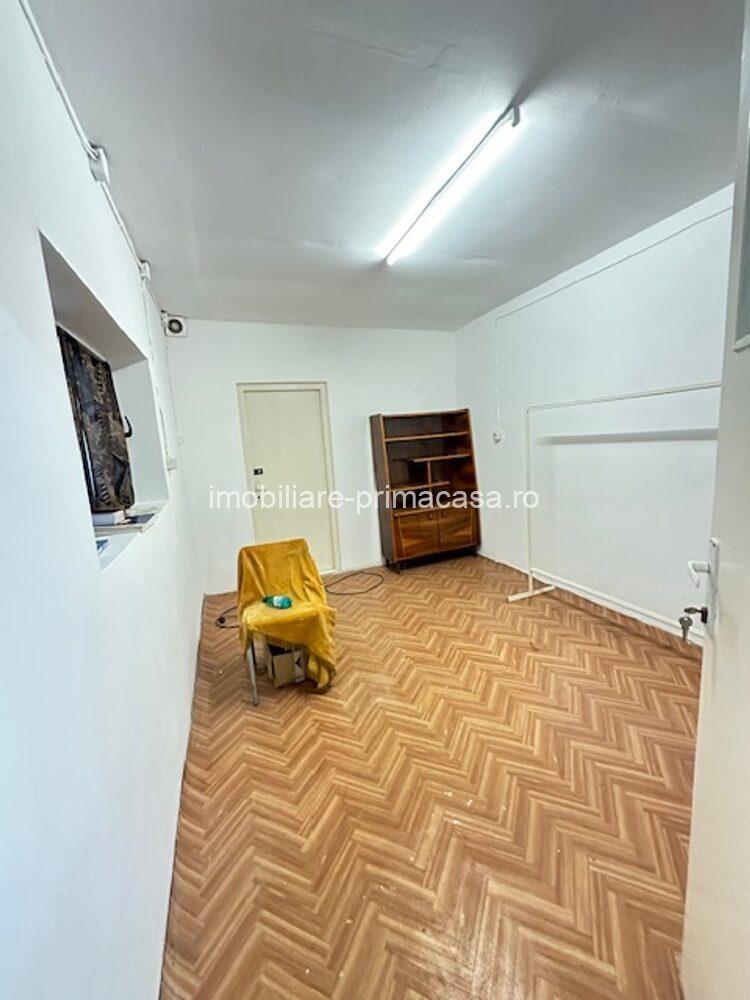 DEPOZIT- MAGAZIN zona RFN 140mp si teren aferent 360mp! - imagine 3