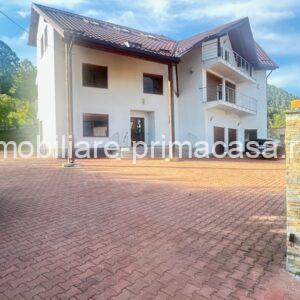 V. BORCUTULUI VILA 600mp P+E+M cu 2000mp teren!