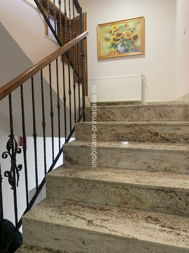 CLADIRE zona Metro etaj 1 si 2 de inchirat pt. birouri! - imagine 11