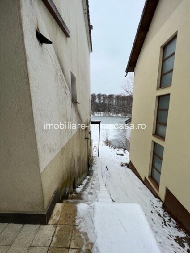 LAC MOGOSA, vila D+P+E+M cu 3ari teren! - imagine 31