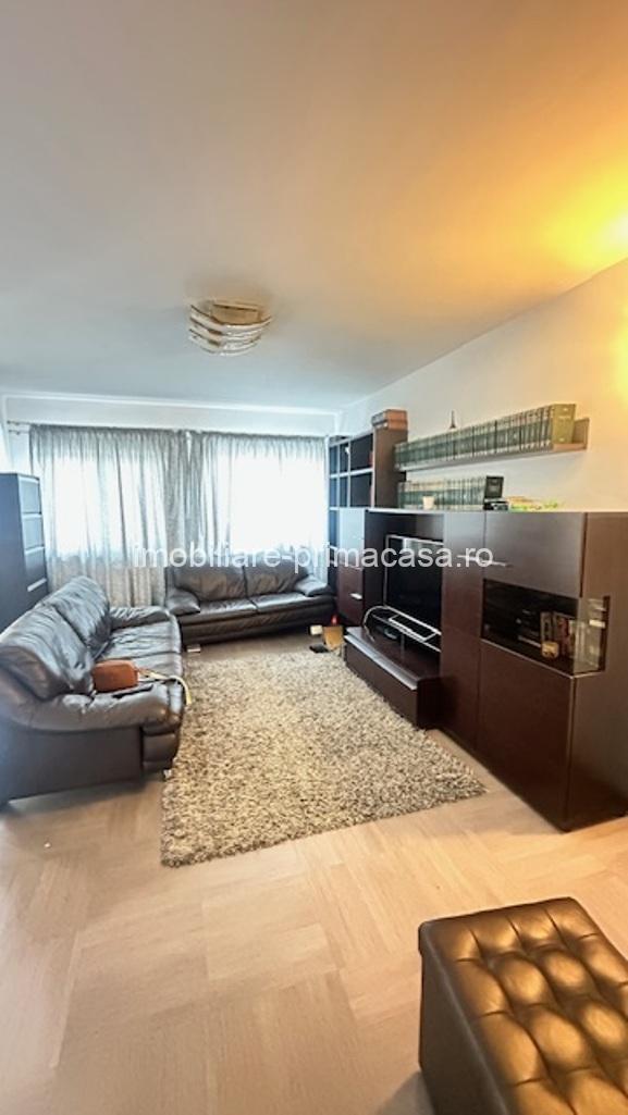 VICTORIEI zona Marul de Aur casa tip insiruita P+1+2 cu teren aferent!