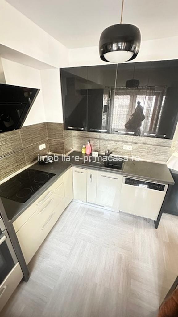 VICTORIEI zona Marul de Aur casa tip insiruita P+1+2 cu teren aferent! - imagine 22