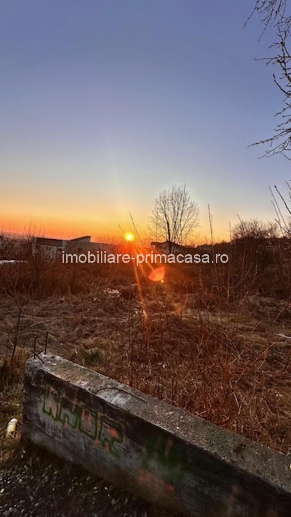 TEREN intravilan Zona REZIDENTIALA , toate utilitatile , panorama!
