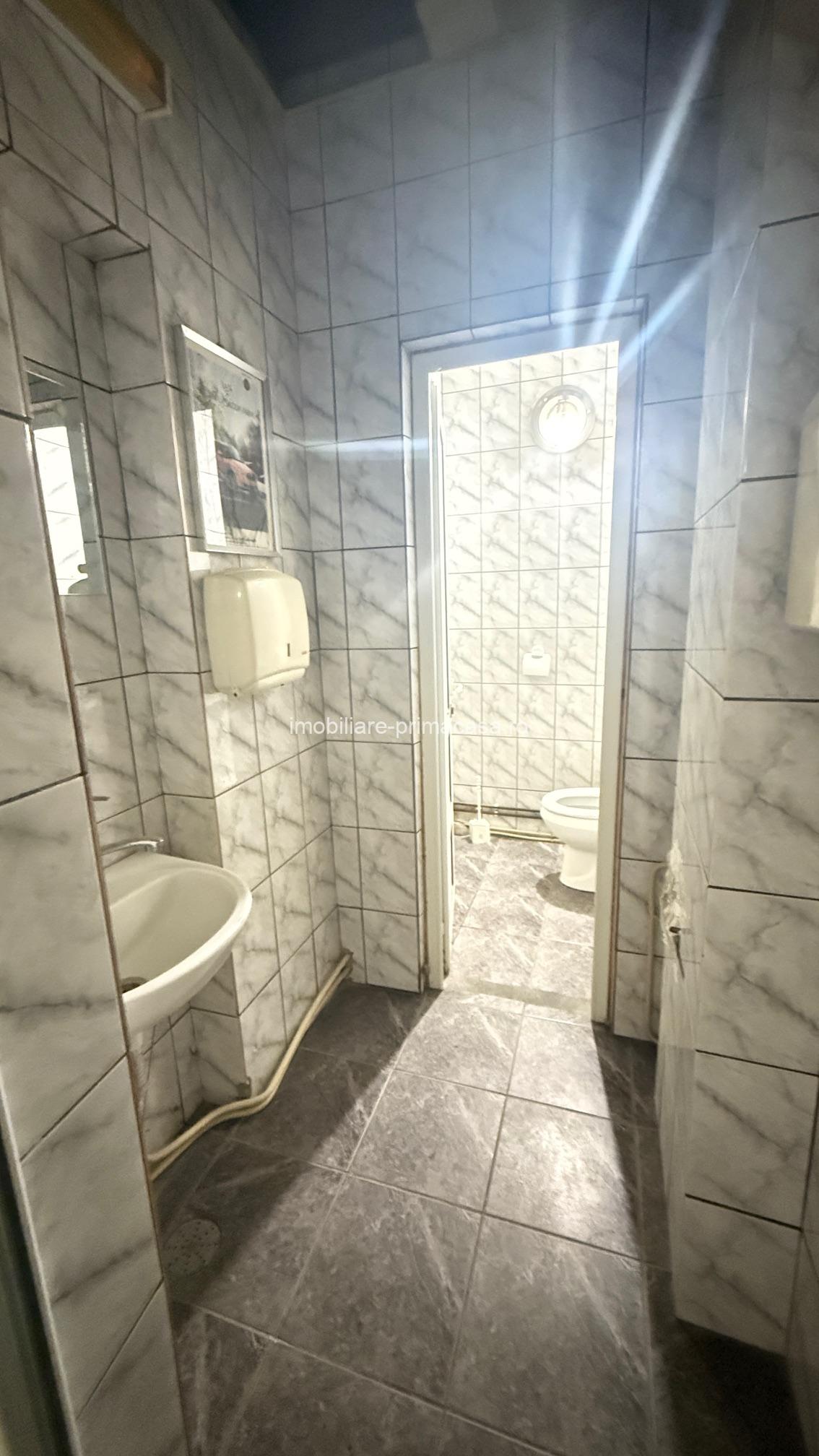 VICTORIEI (Zona Bucla) spatiu comercial stradal 85mp ! - imagine 4