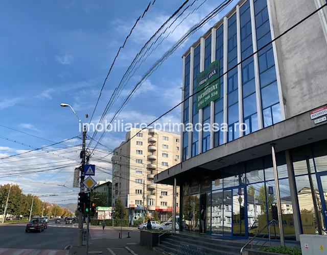 CLADIRE de birouri, ( Tipografie) etaj 2 si 3 in suparafata de 520mp!
