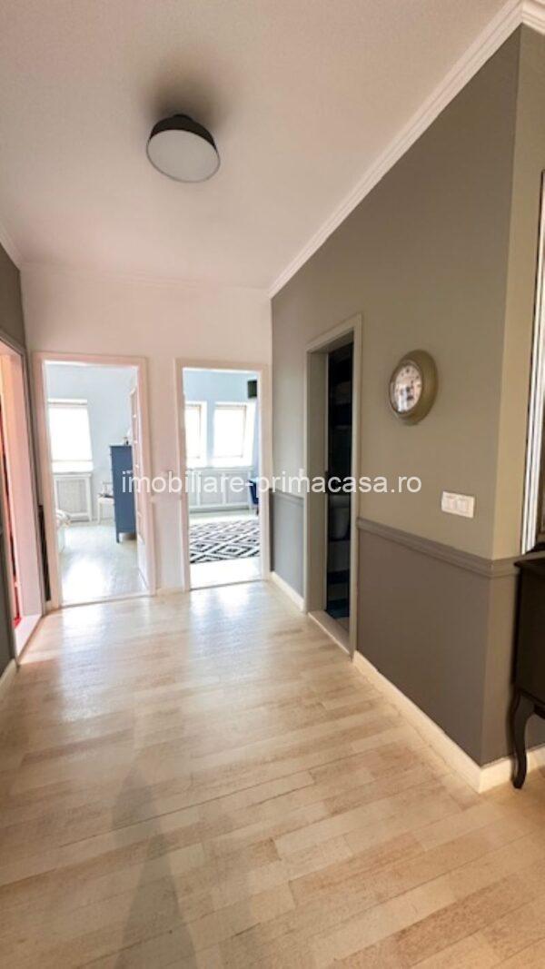 ZONA H. CARPATI( CENTRU), apartament cu 3 camere si parcare interioara - imagine 7