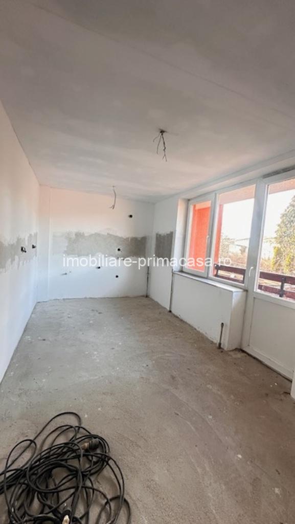 ZONA METRO casa P+E+M tip insiruite 202mp +teren 70mp semifinisata! - imagine 11