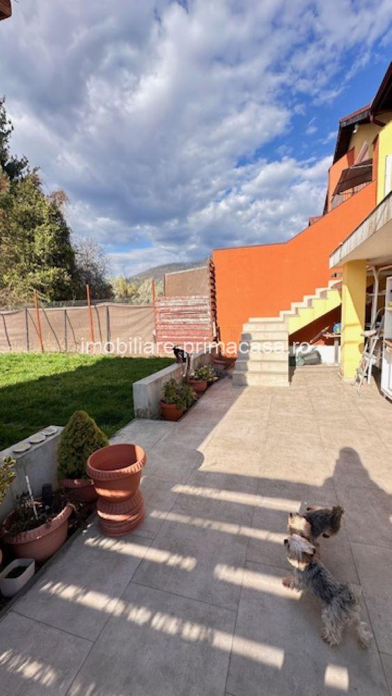 ZONA STO -Parte Duplex D+P+M , aprox. 200mp cu teren 205mp! - imagine 17