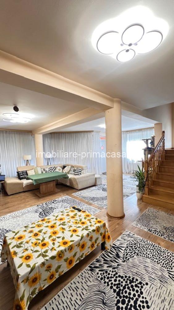 ZONA STO -Parte Duplex D+P+M , aprox. 200mp cu teren 205mp! - imagine 23