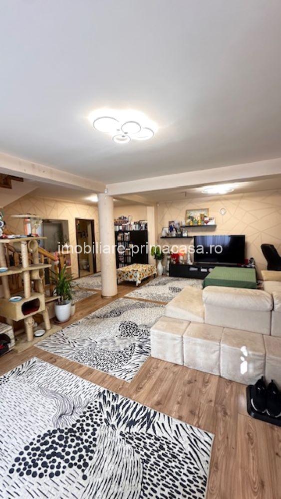 ZONA STO -Parte Duplex D+P+M , aprox. 200mp cu teren 205mp! - imagine 20