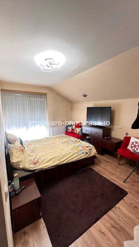 ZONA STO -Parte Duplex D+P+M , aprox. 200mp cu teren 205mp! - imagine 15