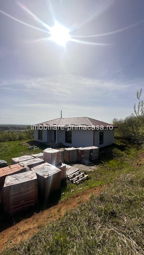 TAUTII DE SUS, casa pe 1 nivel 150mp -semifinisata, 5ari teren ! - imagine 2