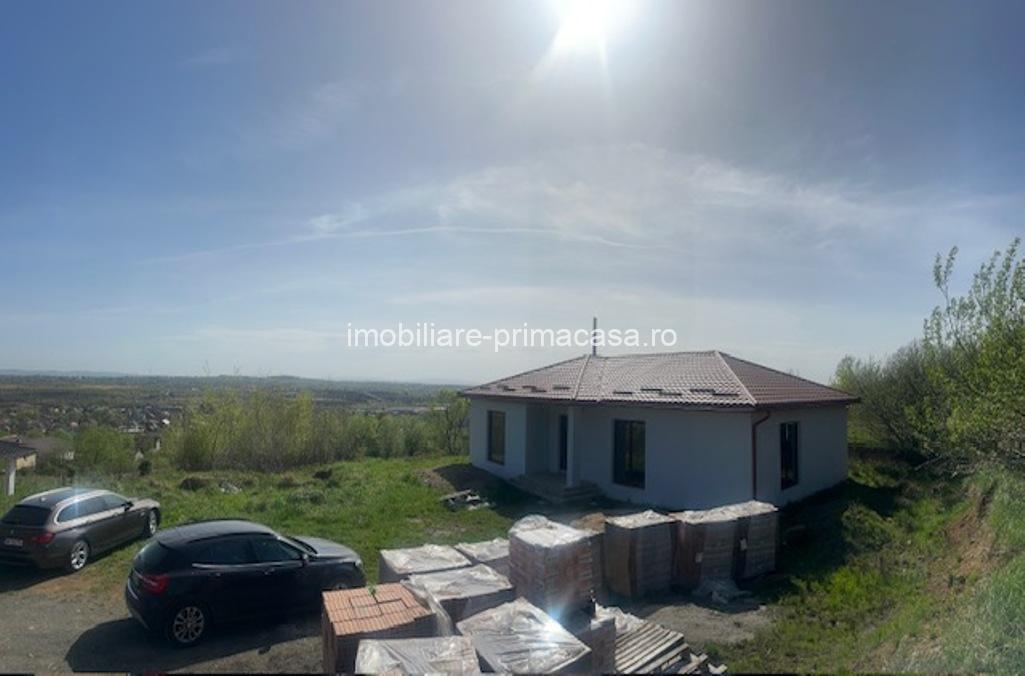 TAUTII DE SUS, casa pe 1 nivel 150mp -semifinisata, 5ari teren !