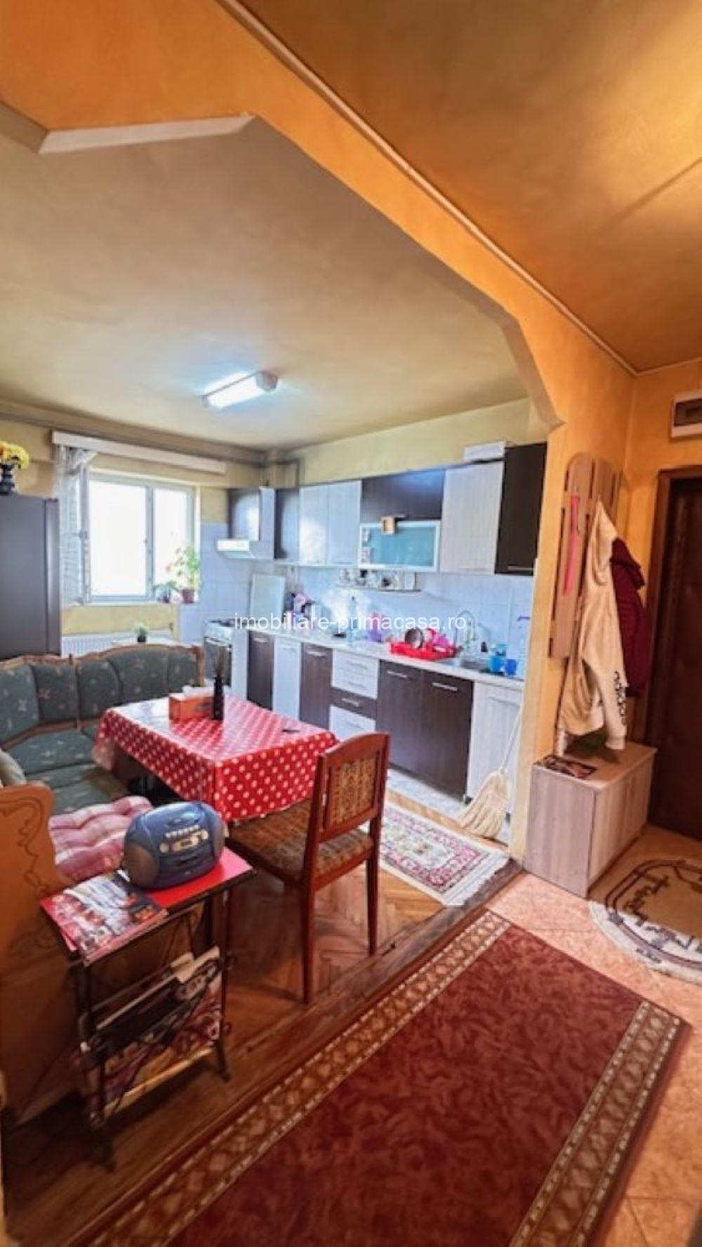 ZONA EXPOCOM! 3 camere decomandate, etaj 1, beci! - imagine 11