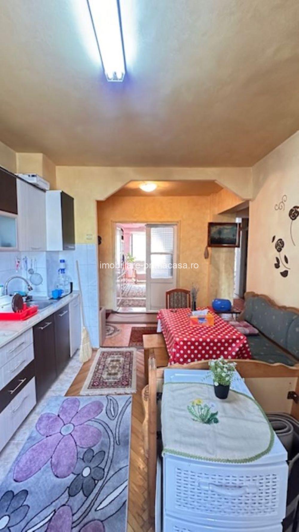 ZONA EXPOCOM! 3 camere decomandate, etaj 1, beci! - imagine 9