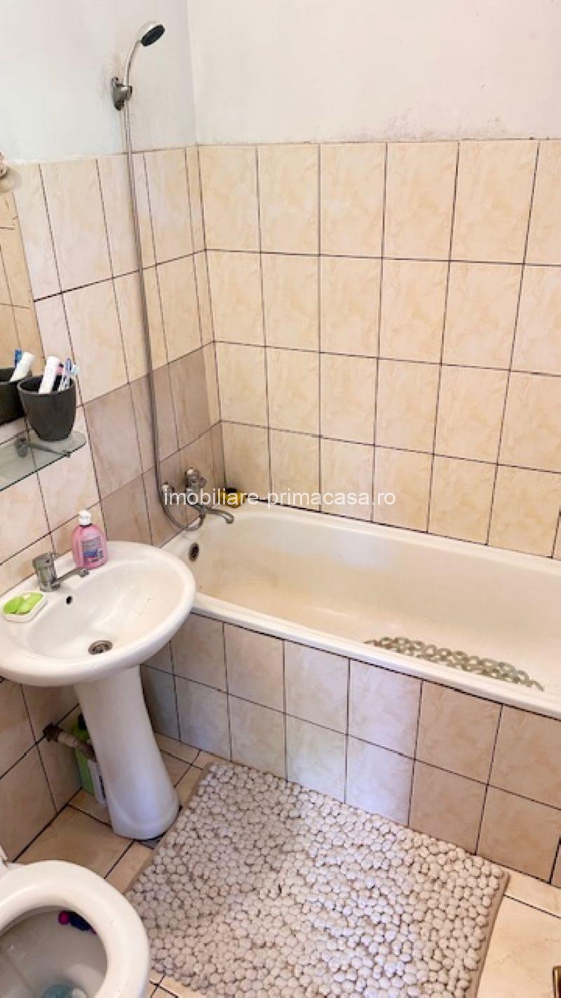 CASA D+P+M aprox 150mp cu teren 308mp! - imagine 19