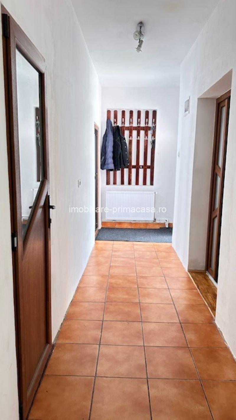 CASA D+P+M aprox 150mp cu teren 308mp! - imagine 15