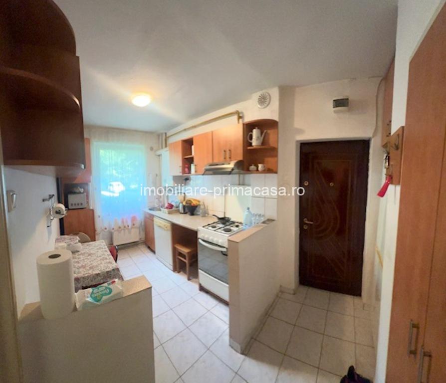 ENESCU zona Albina, 3 camere parter , mobilat clasic! - imagine 3