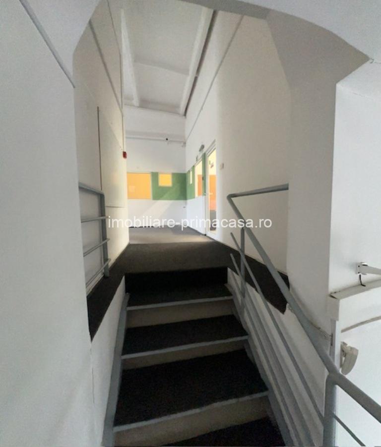 HALA DEPOZITARE 260mp si parte birouri 150mp finisat la cheie! - imagine 11