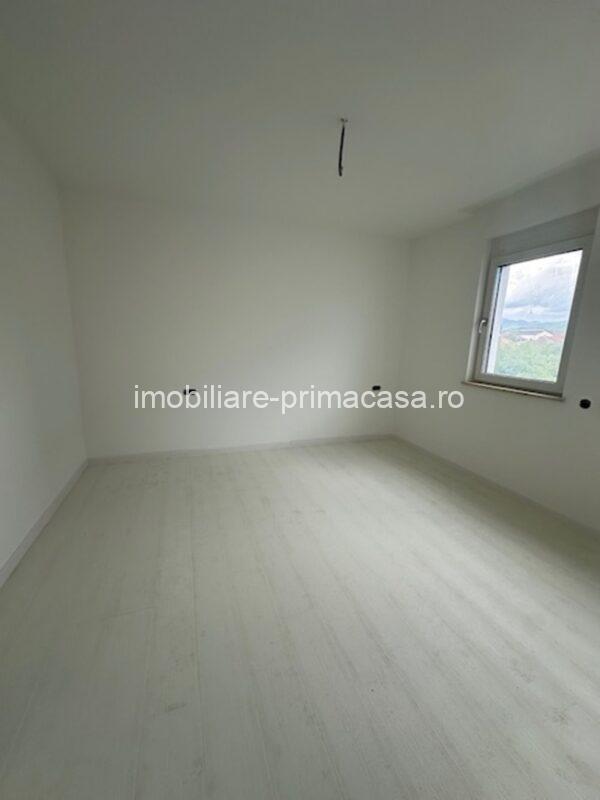 BLoc Nou- PROGRESULUI 3camere finisat etaj 1, terasa mare! - imagine 6