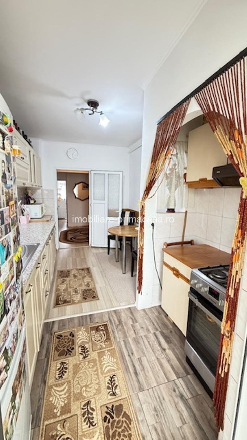 TRAIAN ZONA PIZZA PLUS apartament 3camere,2 bai, finisat! - imagine 12