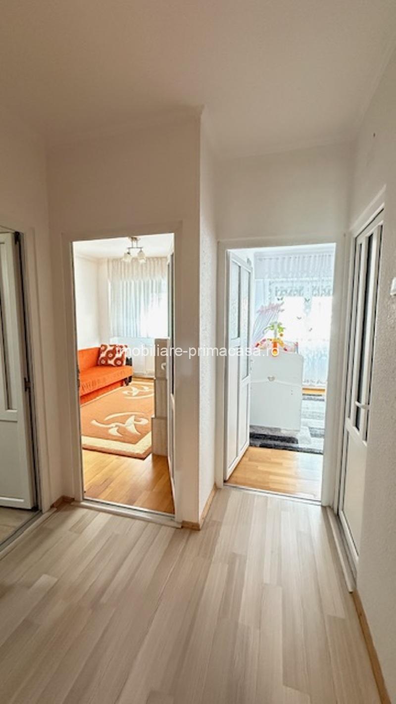 TRAIAN ZONA PIZZA PLUS apartament 3camere,2 bai, finisat! - imagine 8