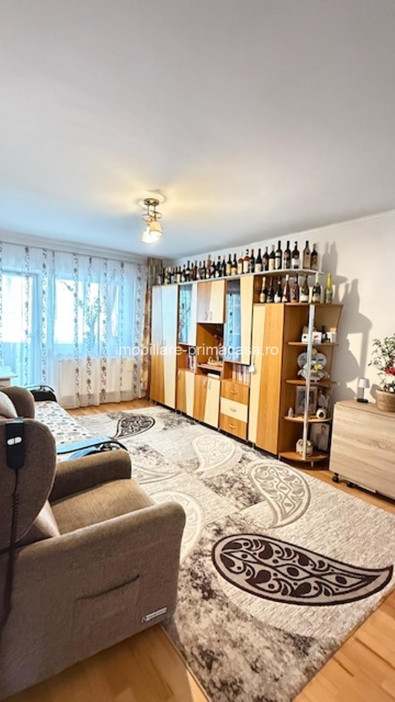 TRAIAN ZONA PIZZA PLUS apartament 3camere,2 bai, finisat! - imagine 3