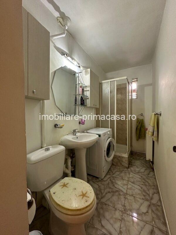 OITUZ CENTRU 2camere etaj4 cu acoperis, mobilat! - imagine 6