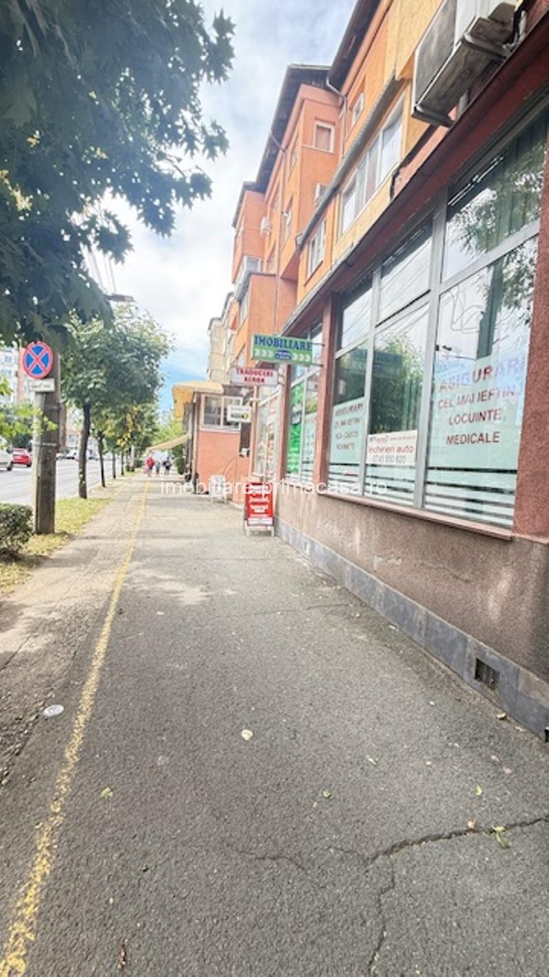 BD. TRAIAN (ZONA MARINEX) spatiu stradal 77mp, pt birouri!