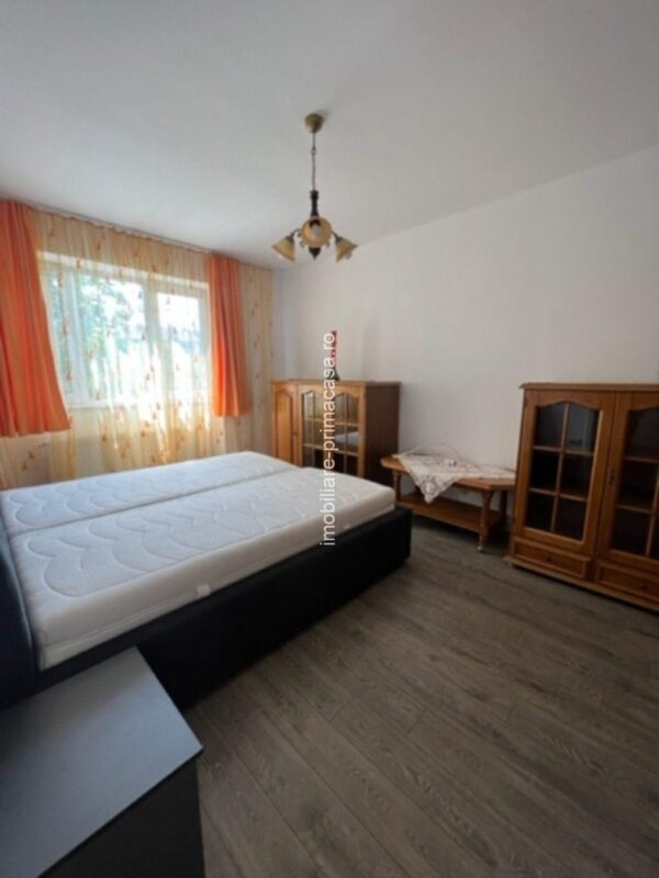 Apartament ultracentral 2 camere etaj 1 decomandat -spate BIZO! - imagine 5