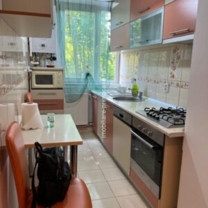 Apartament ultracentral 2 camere etaj 1 decomandat -spate BIZO!