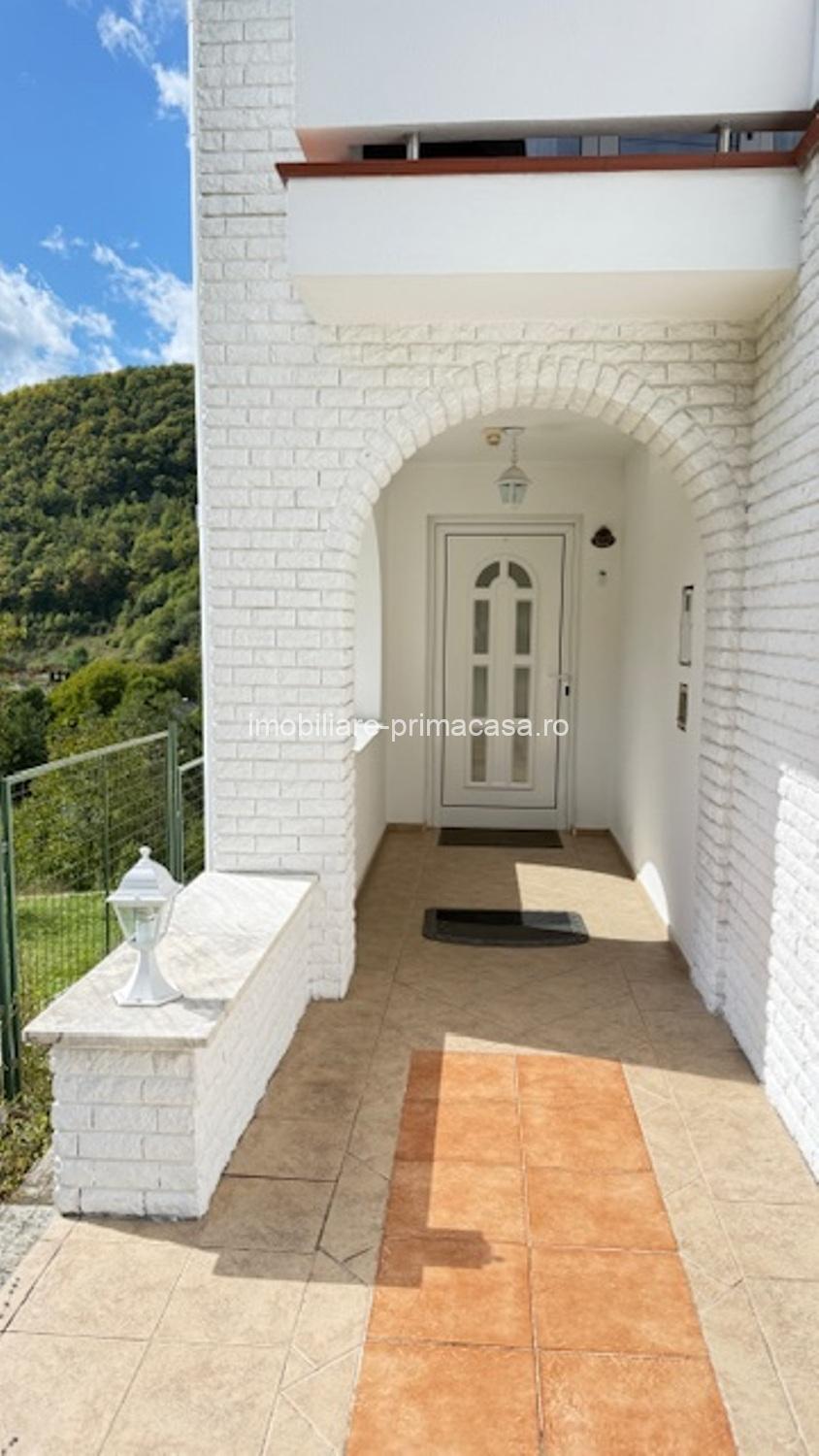 FIRIZA - VILA+ casa batraneasca si 29ari teren, panorama superba! - imagine 2