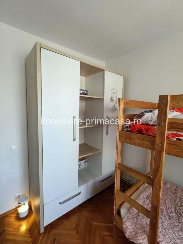 HORTENSIEI 3camere decomandat etaj1 cu garaj ! - imagine 3