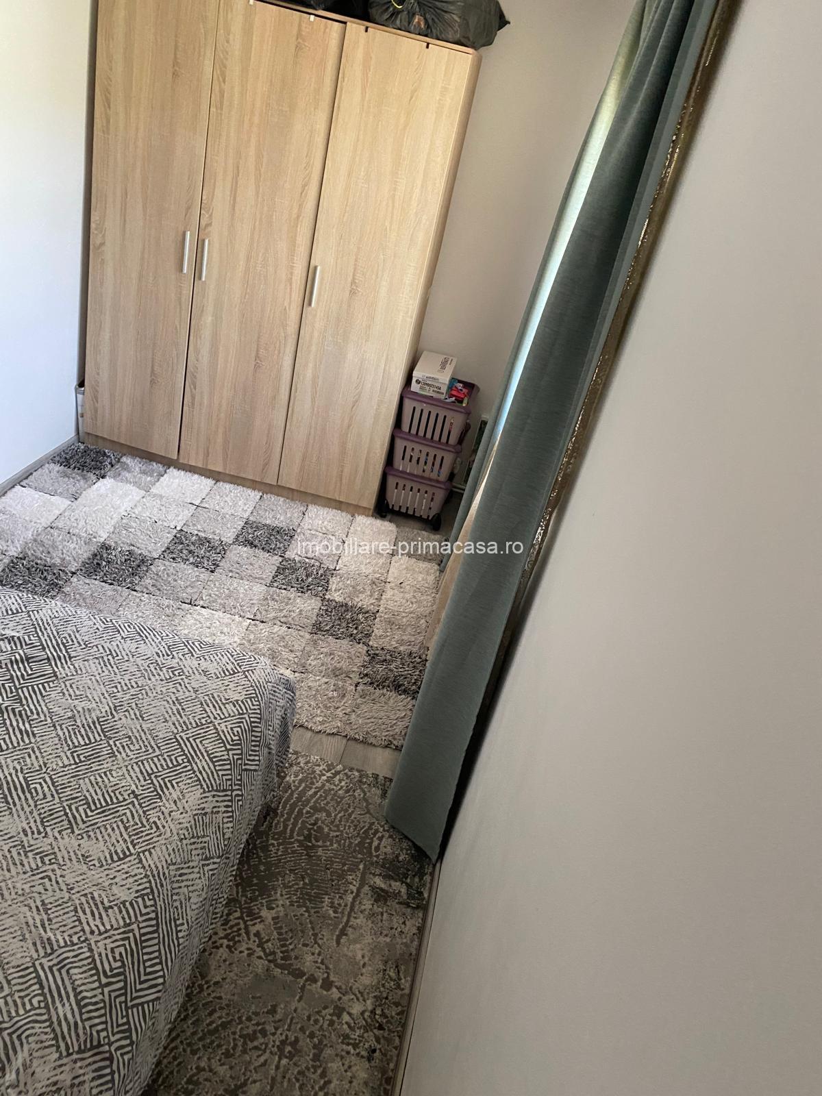 ENESCU , apartament cu 3 camere ,etaj 4 -acoperis! - imagine 5