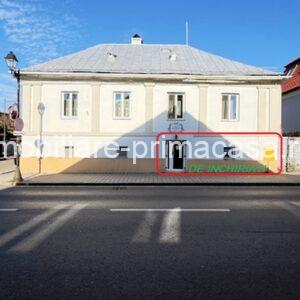 LUCACIU zona Catedralei spatiu de 70 mp finisat, grup sanitar!