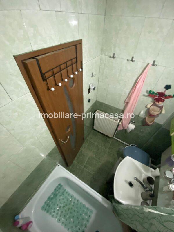 ENESCU , apartament cu 3 camere ,etaj 4 -acoperis! - imagine 3
