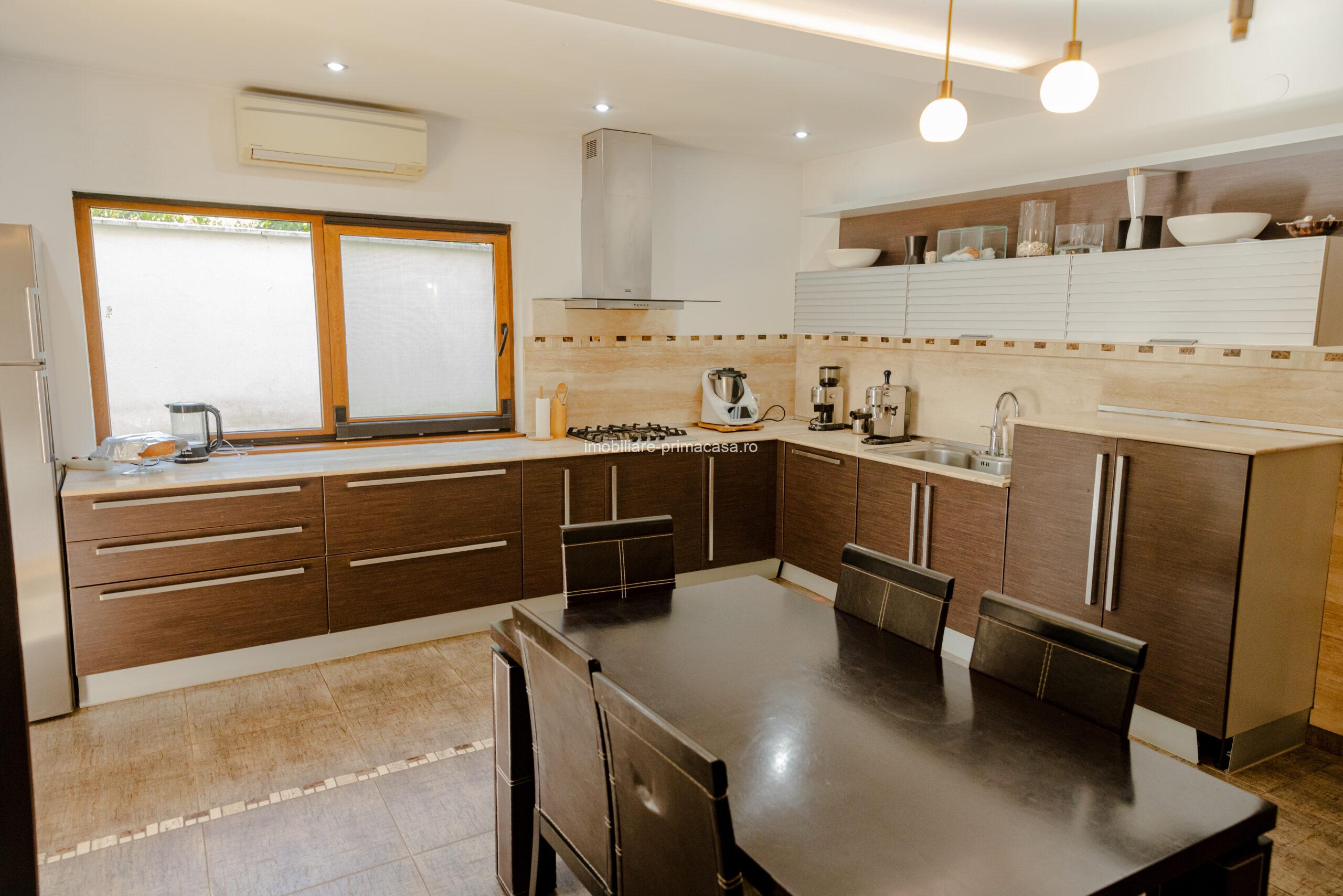 VILA DE LUX, zona Cartier Sasar , 450mp cu 10 ari teren! - imagine 12