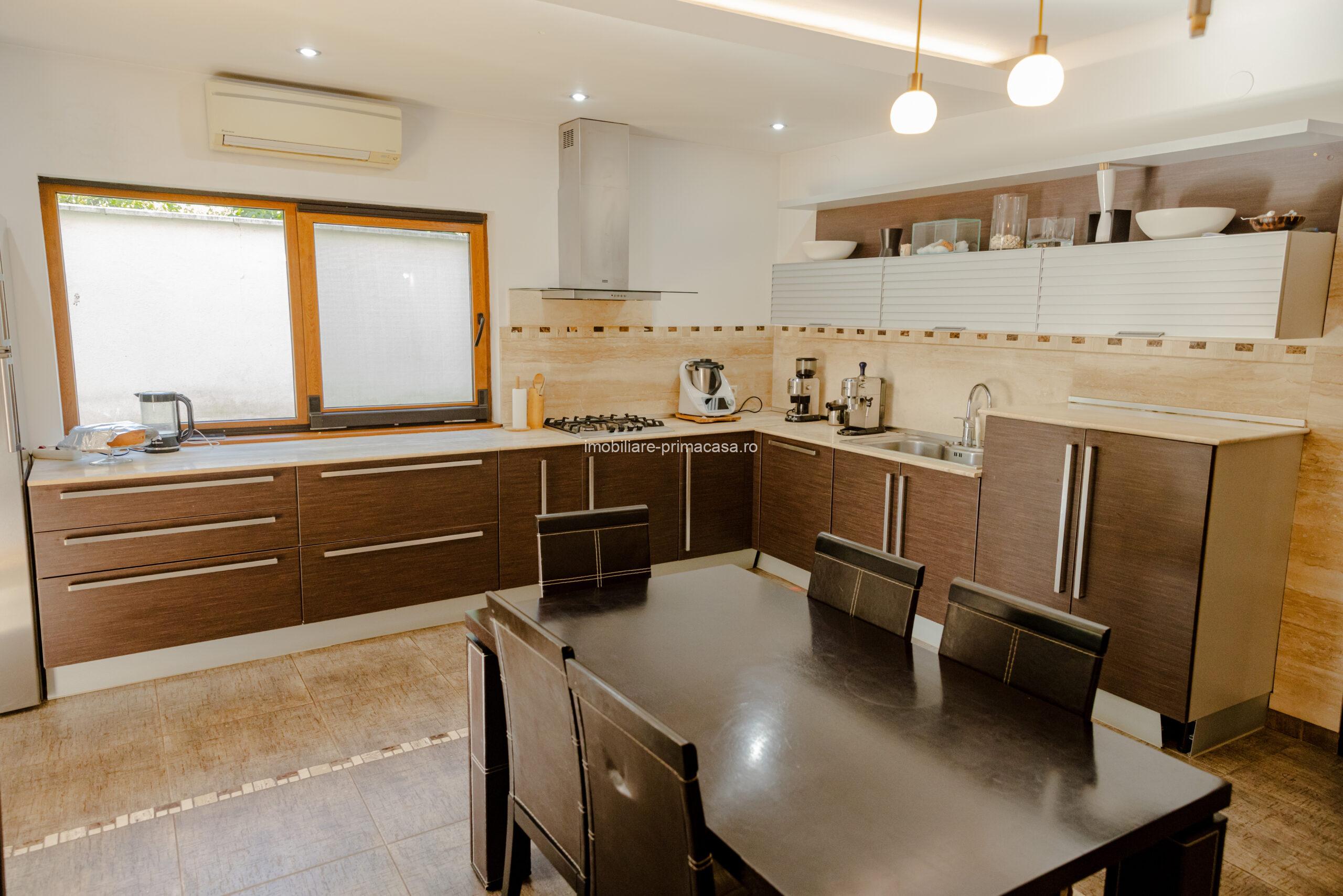 VILA DE LUX, zona Cartier Sasar , 450mp cu 10 ari teren! - imagine 59