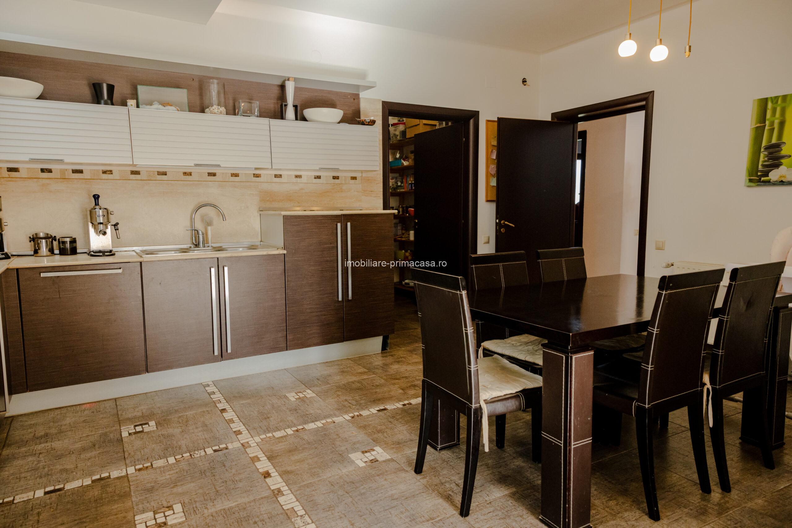 VILA DE LUX, zona Cartier Sasar , 450mp cu 10 ari teren! - imagine 8