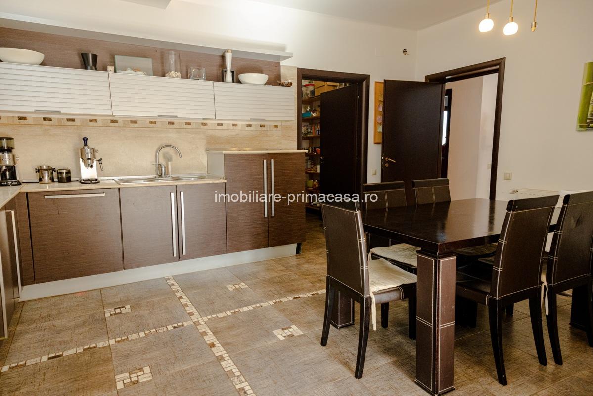 VILA DE LUX, zona Cartier Sasar , 450mp cu 10 ari teren! - imagine 7