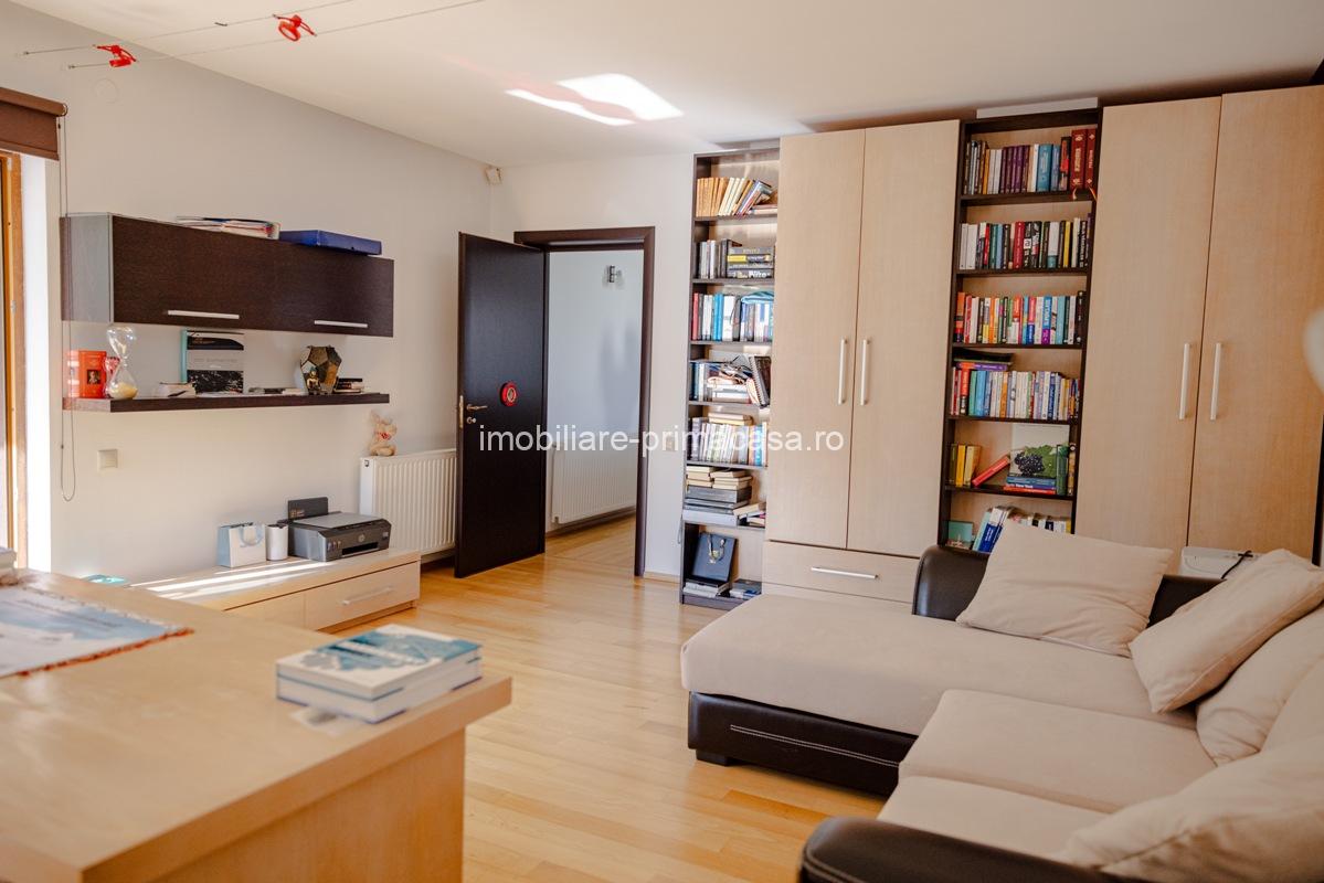 VILA DE LUX, zona Cartier Sasar , 450mp cu 10 ari teren! - imagine 35