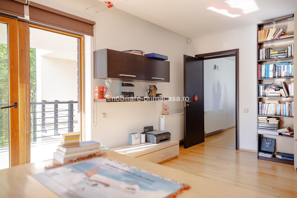 VILA DE LUX, zona Cartier Sasar , 450mp cu 10 ari teren! - imagine 34
