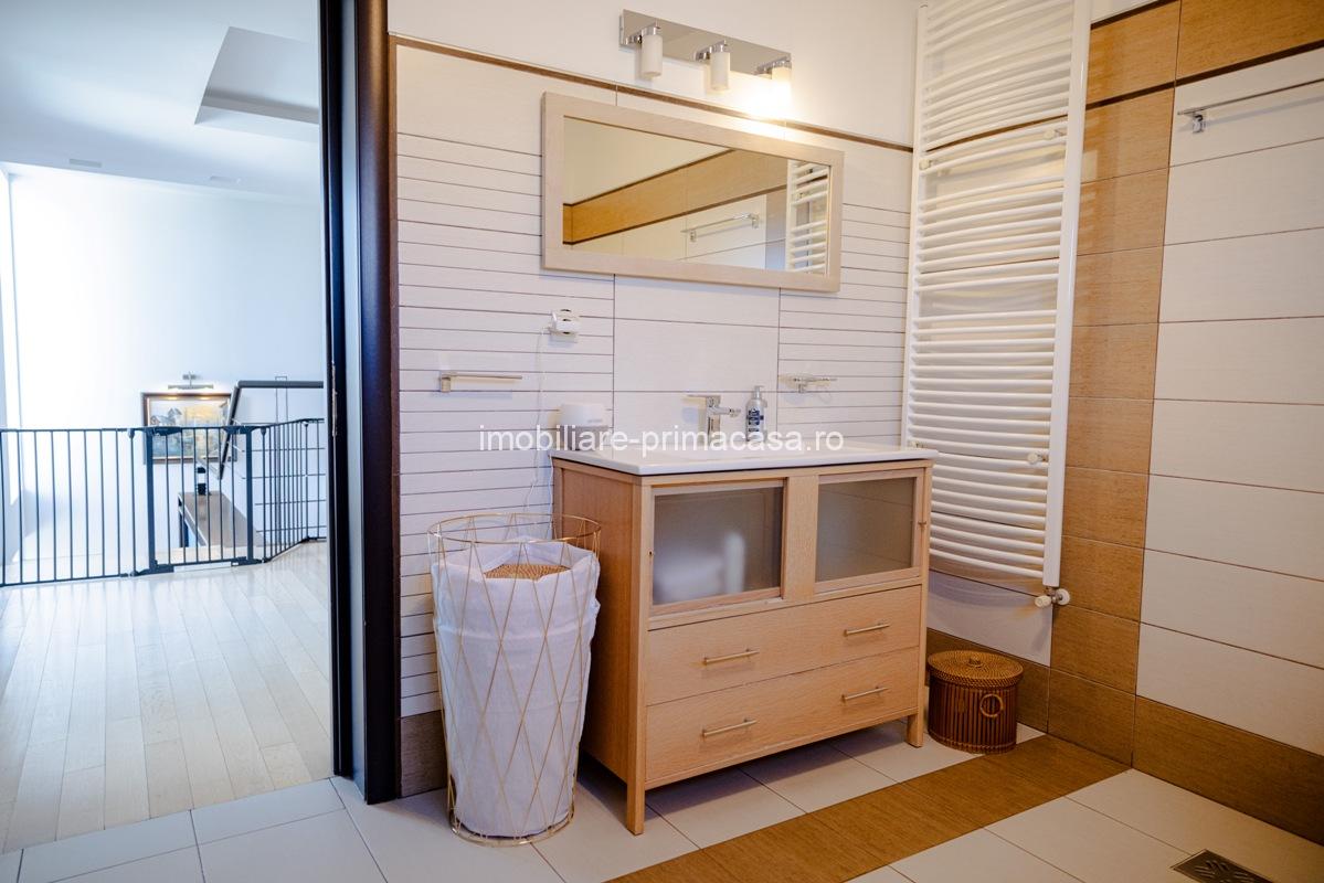 VILA DE LUX, zona Cartier Sasar , 450mp cu 10 ari teren! - imagine 28